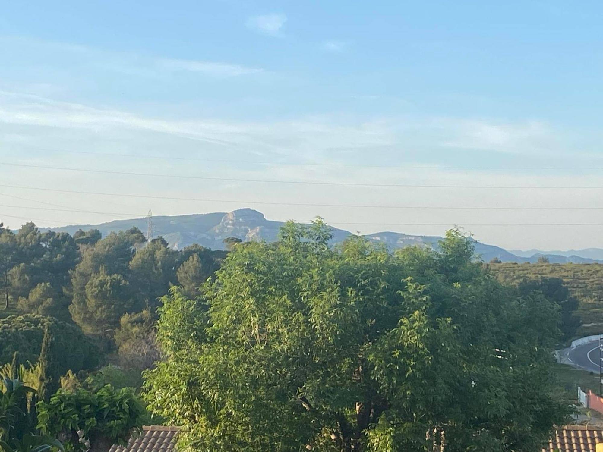Hotel Un Petit Coin Au Calme Carnoux-en-Provence Esterno foto